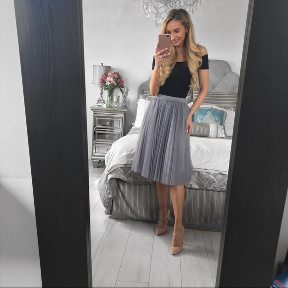 LAST ONE!!! Grey Tulle Skirt With Elastic Band - Picture 7 of 8